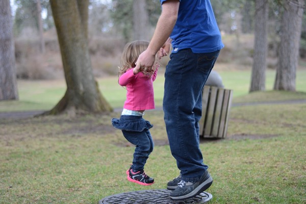 Child playing 600 x 400