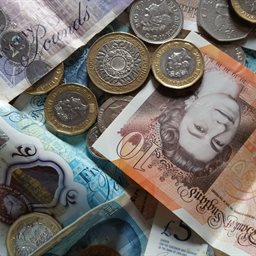 Pound notes and coins