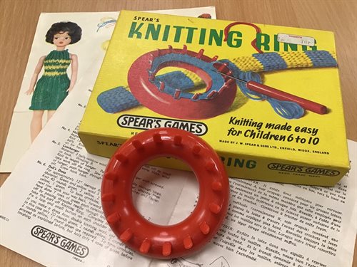 Blog Feb knitting ring