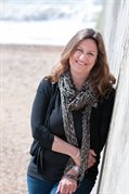 EllyGriffiths (c) Sara Reeve (3)