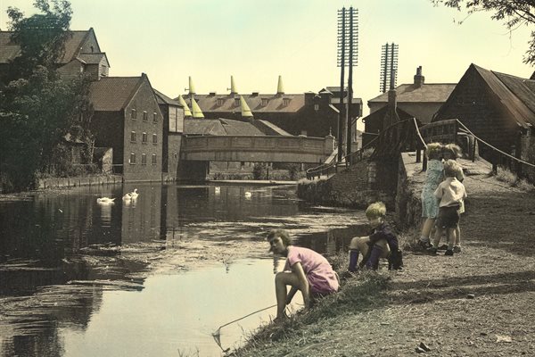 Hertford and Ware River Lea at Ware