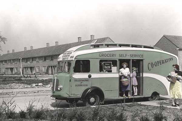 Oxhey Grocery van in Windmill Road