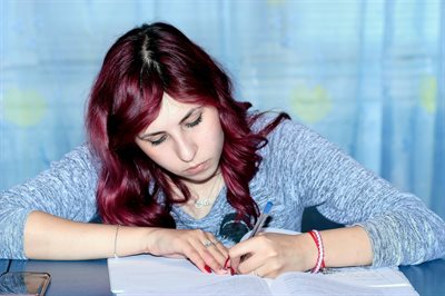 exam-girl-learning-159810